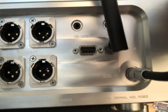 Momentum-HD-Preamp-back-serial-4